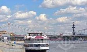 River walks on the boat from the Krymsky bridge pier Krymsky bridge pier